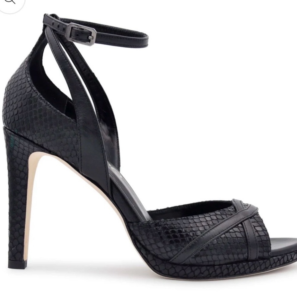 Adriana Sandal by Elizee Size 38 - Picture 2 of 13